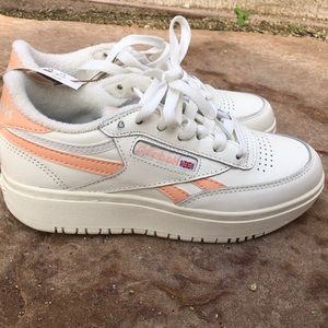 WOMENS REEBOK CLUB C DOUBLE SNEAKER (PEACH/WHITE)